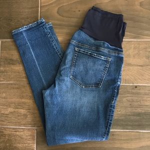 Old Navy Maternity Boyfriend Skinny Jeans